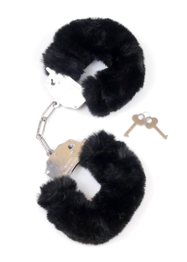 Наручники - Fetish Boss Series Furry Cuffs Black - зображення 1