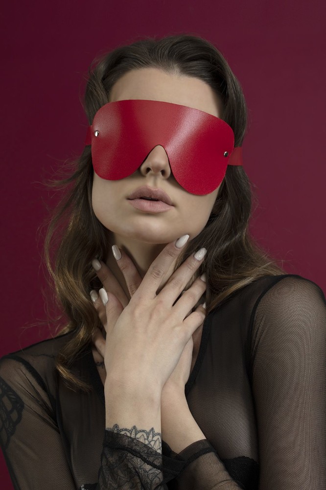 Маска на очі Feral Feelings - Blindfold Mask, натуральна шкіра, червона - зображення 1