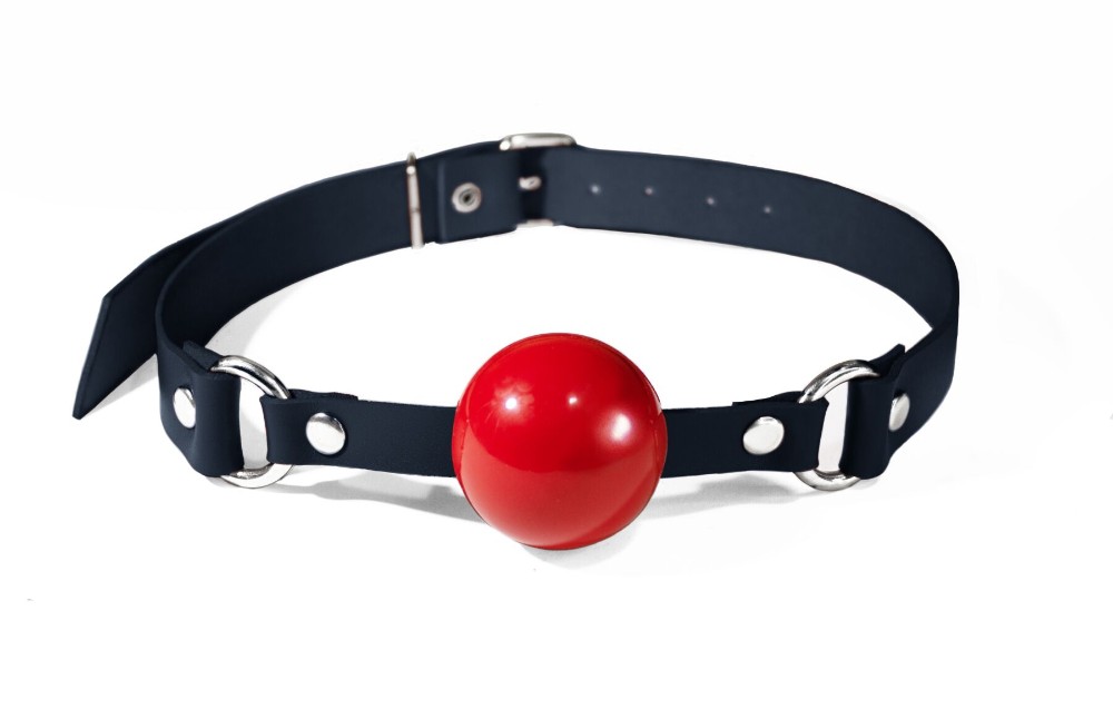 Кляп силіконовий Feral Feelings Silicon Ball Gag Black/Red, чорний ремінець, червона кулька - зображення 1