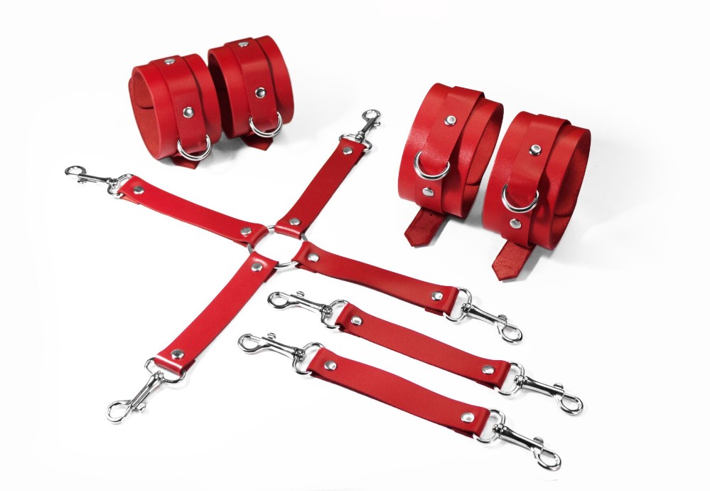 Набір для БДСМ Feral Feelings BDSM Kit 3 Red, наручники, поножі, хрестовина - зображення 1
