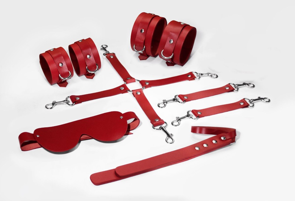 Набір Feral Feelings BDSM Kit 5 Red, наручники, поножі, хрестовина, маска, падл - зображення 1