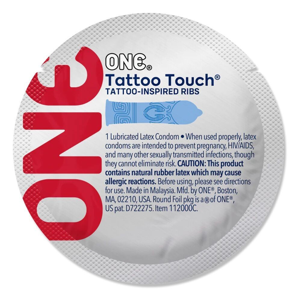Презерватив ONE Tattoo Touch Blue, 1 шт, блакитний, з рельєфом у вигляді татуювання - зображення 1